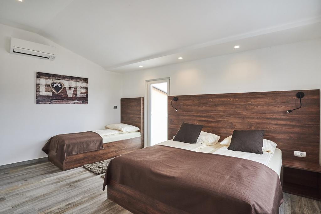 Apartments Tre Perle Umag Exterior photo